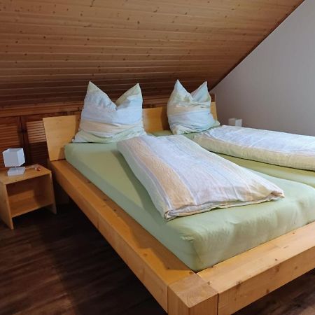 Ferienwohnung Kittel Oberzissen Luaran gambar